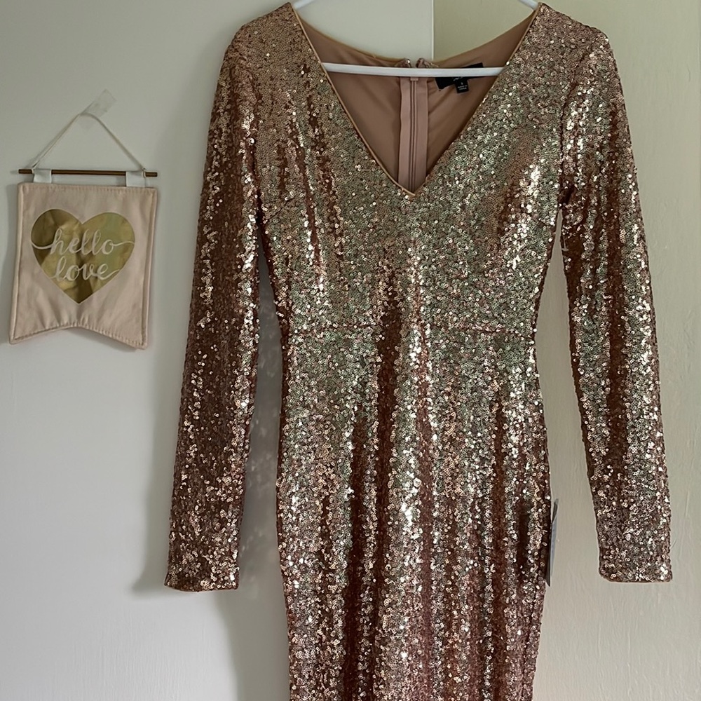 NWT Lulu’s gold glitter or sequined dress.